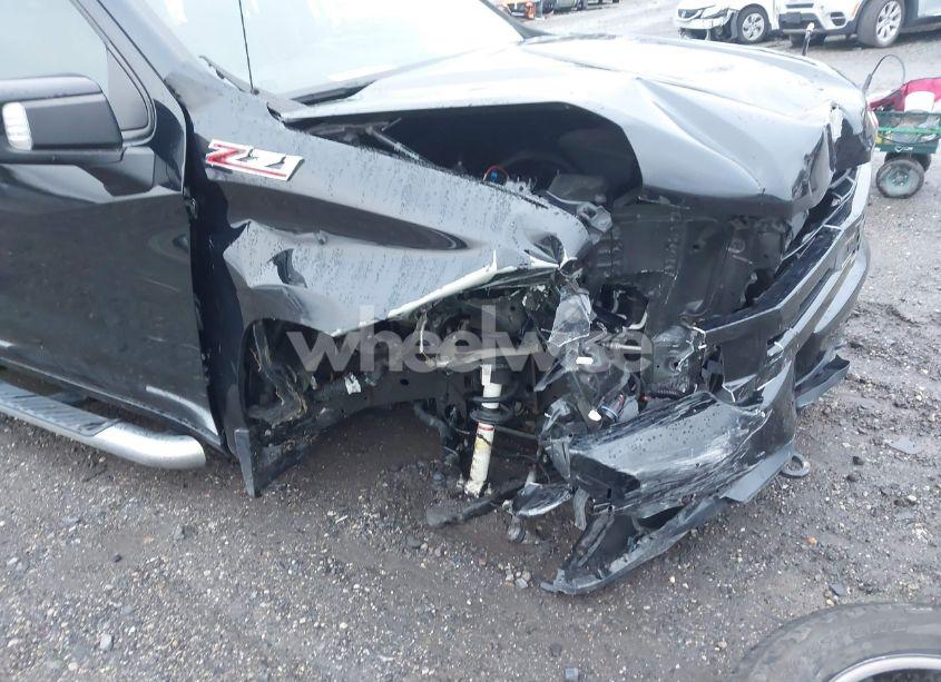 Photo 6 of 2020 Chevrolet Silverado 1500 4WD SHORT BED RST (VIN 3GCUYEED8LG425341)