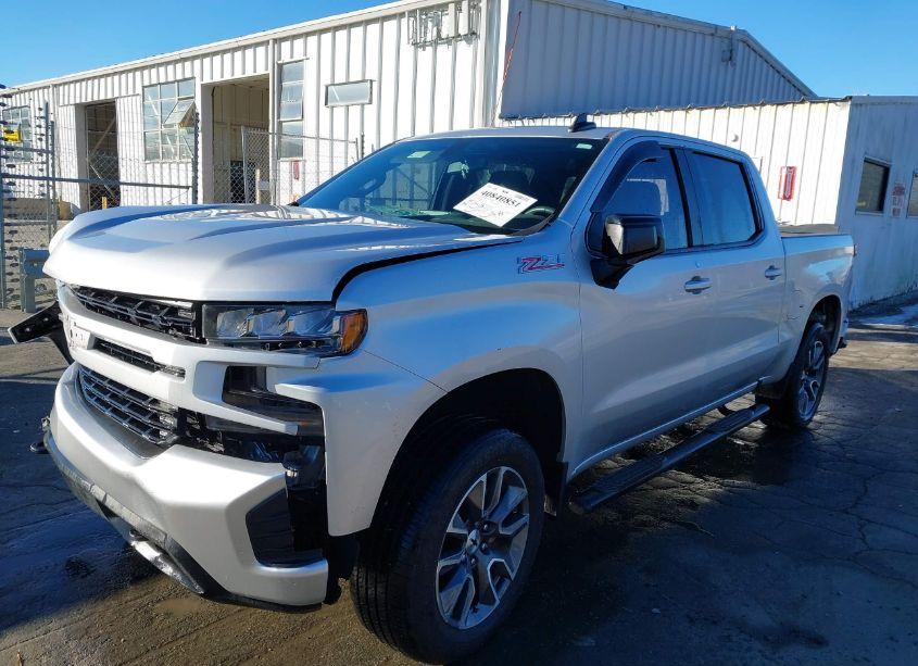 Photo 2 of 2020 Chevrolet Silverado 1500 4WD SHORT BED RST (VIN 3GCUYEED9LG425641)