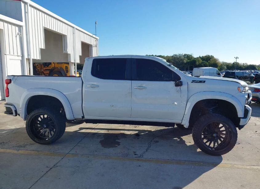 Photo 12 of 2021 Chevrolet Silverado 1500 4WD SHORT BED RST (VIN 3GCUYEED9MG164562)