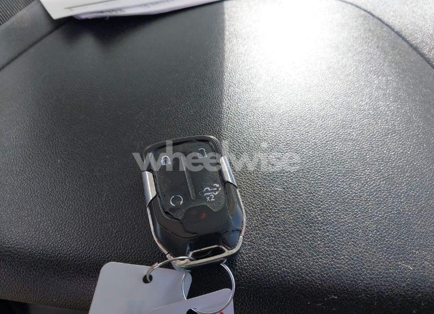 Photo 11 of 2019 Chevrolet Silverado 1500 RST (VIN 3GCUYEEDXKG179469)