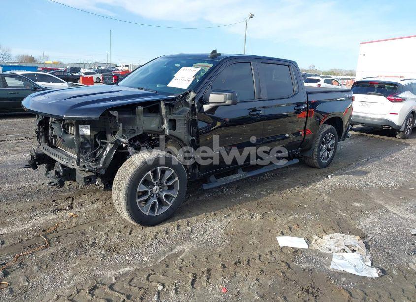 Photo 2 of 2019 Chevrolet Silverado 1500 RST (VIN 3GCUYEEDXKG179469)