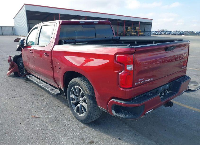 Photo 3 of 2019 Chevrolet Silverado 1500 RST (VIN 3GCUYEEDXKG247673)