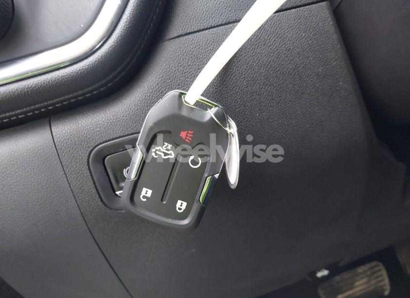 Photo 11 of 2020 Chevrolet Silverado 1500 4WD SHORT BED RST (VIN 3GCUYEEDXLG315682)