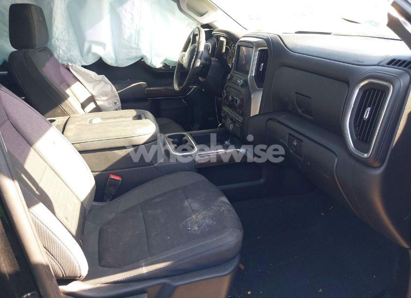 Photo 5 of 2021 Chevrolet Silverado 1500 4WD SHORT BED RST (VIN 3GCUYEET3MG317055)