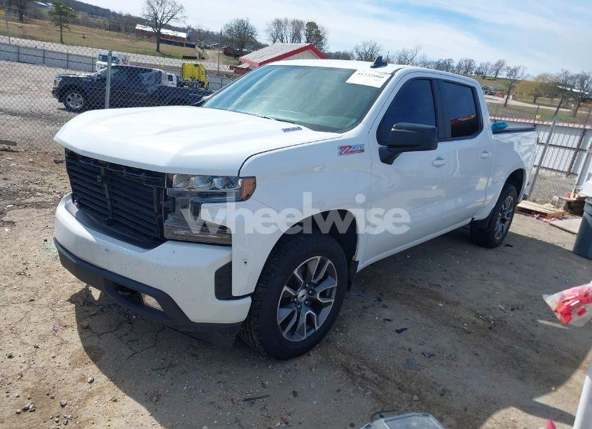 Photo 2 of 2021 Chevrolet Silverado 1500 4WD SHORT BED RST (VIN 3GCUYEET4MG243452)