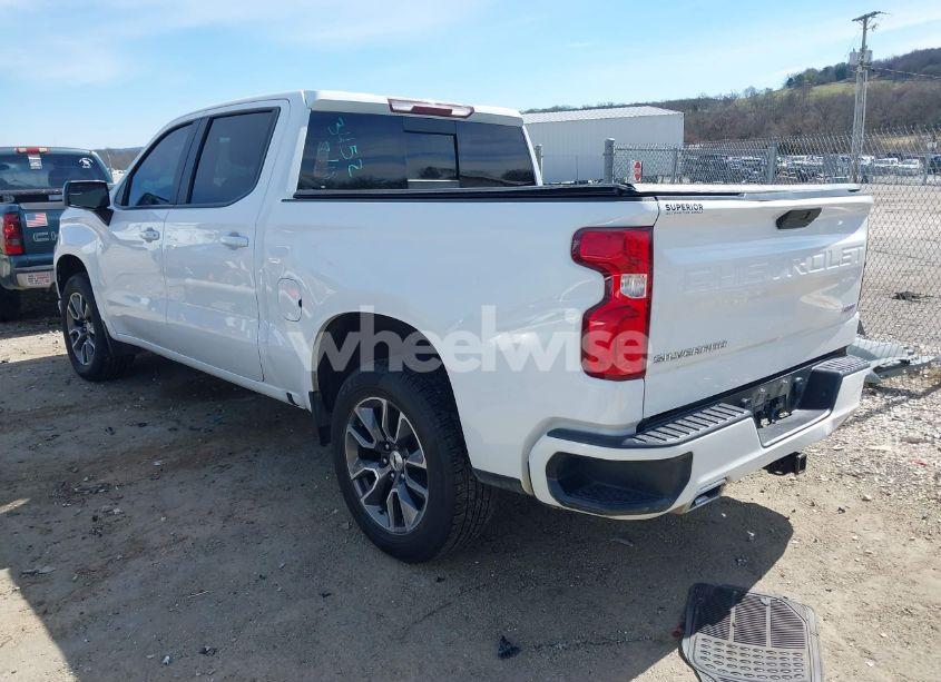 Photo 3 of 2021 Chevrolet Silverado 1500 4WD SHORT BED RST (VIN 3GCUYEET4MG243452)