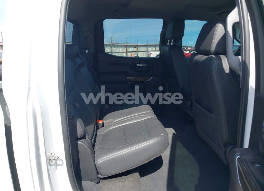 Photo 8 of 2021 Chevrolet Silverado 1500 4WD SHORT BED RST (VIN 3GCUYEET4MG243452)