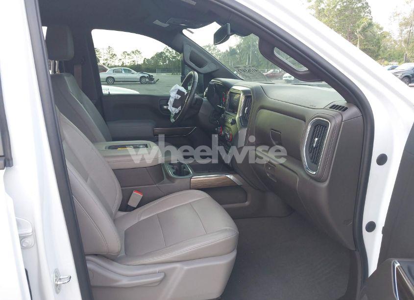 Photo 5 of 2020 Chevrolet Silverado 1500 4WD STANDARD BED RST (VIN 3GCUYEET5LG377420)