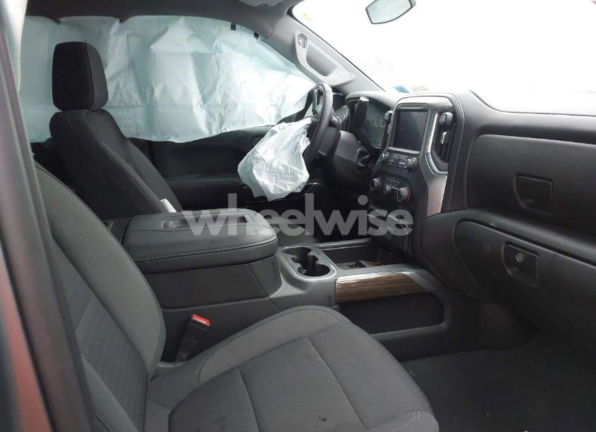 Photo 5 of 2021 Chevrolet Silverado 1500 4WD SHORT BED RST (VIN 3GCUYEET7MG288871)