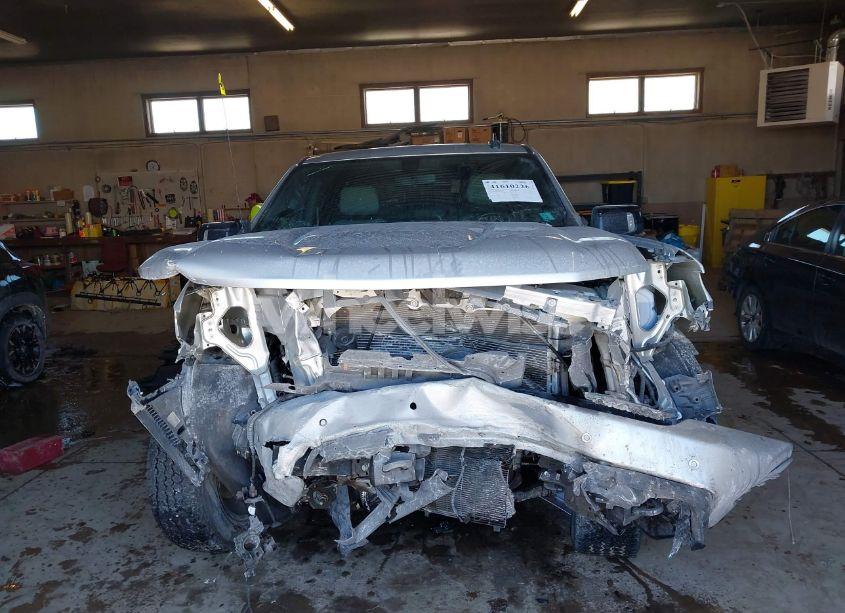 Photo 12 of 2020 Chevrolet Silverado 1500 4WD SHORT BED RST (VIN 3GCUYEET8LG311055)