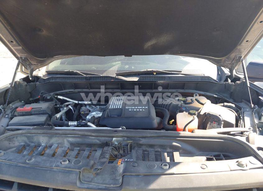 Photo 10 of 2021 Chevrolet Silverado 1500 4WD SHORT BED RST (VIN 3GCUYEET9MG276575)