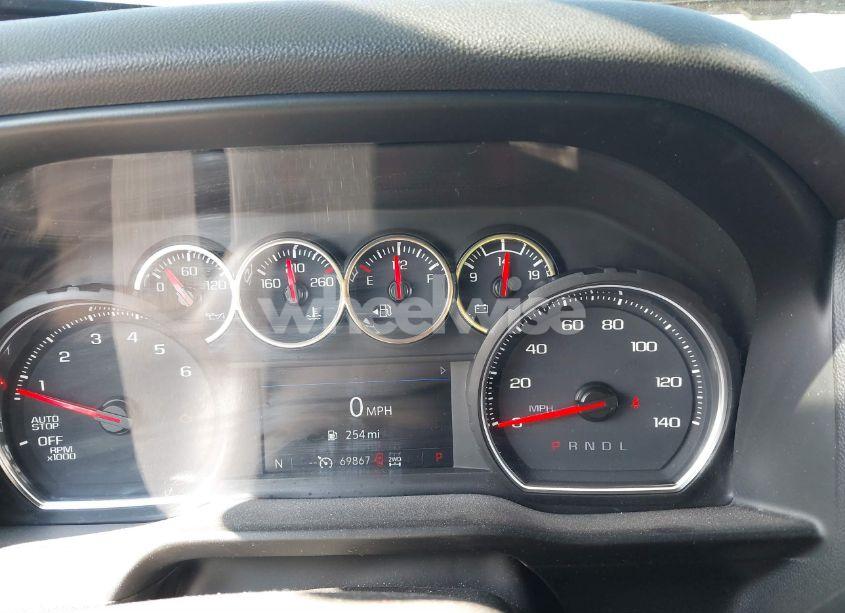 Photo 7 of 2021 Chevrolet Silverado 1500 4WD SHORT BED RST (VIN 3GCUYEET9MG276575)