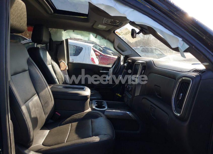 Photo 5 of 2019 Chevrolet Silverado 1500 LTZ (VIN 3GCUYGED2KG238980)