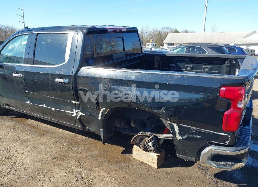 Photo 6 of 2019 Chevrolet Silverado 1500 LTZ (VIN 3GCUYGED2KG238980)