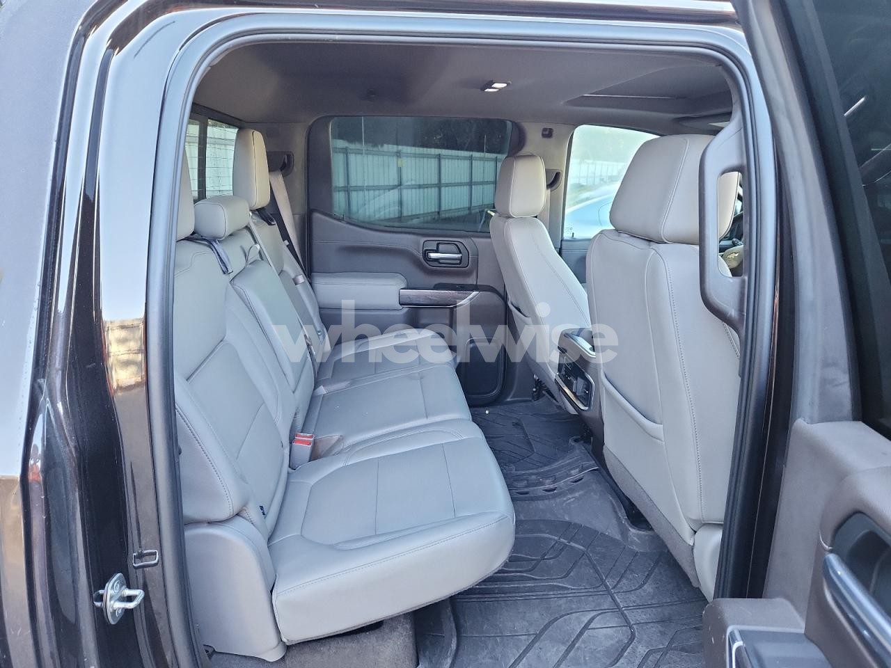 Photo 10 of 2019 CHEVROLET SILVERADO K1500 LTZ (VIN 3GCUYGED4KG105573)