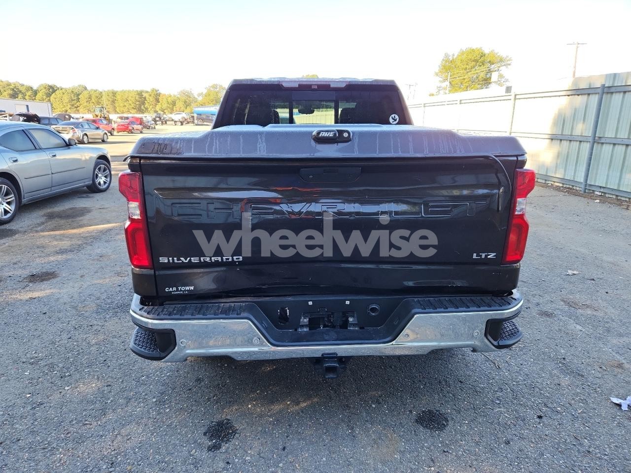 Photo 6 of 2019 CHEVROLET SILVERADO K1500 LTZ (VIN 3GCUYGED4KG105573)