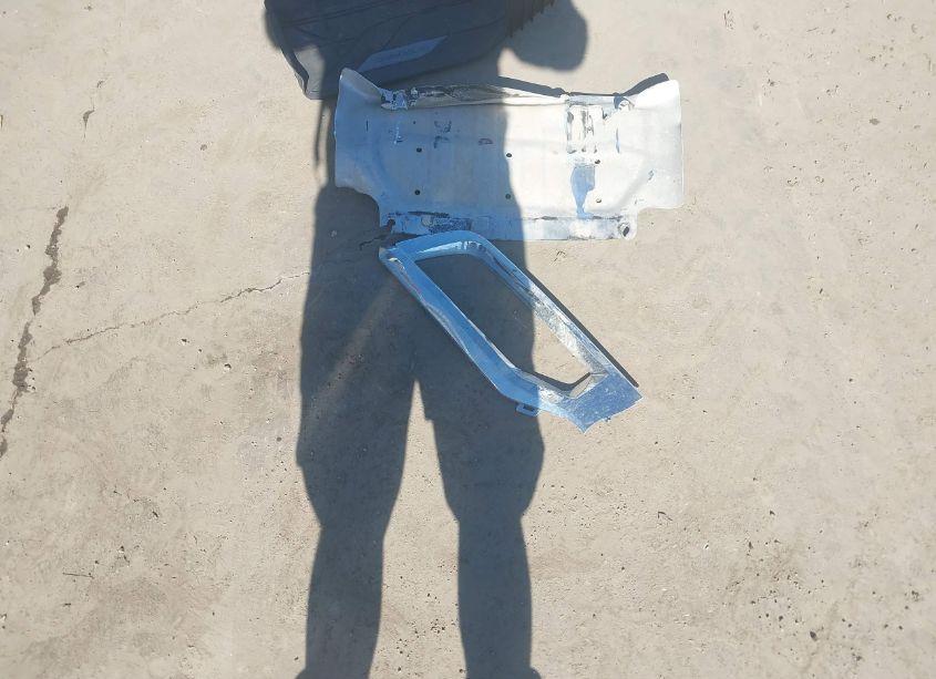 Photo 12 of 2020 Chevrolet Silverado 1500 (VIN 3GCUYGED4LG397596)