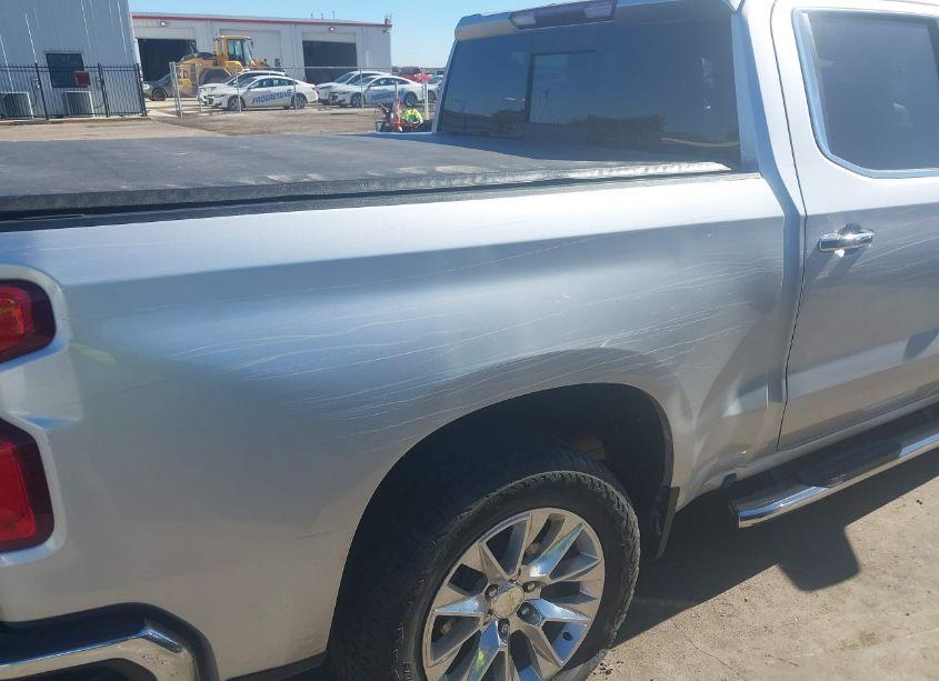 Photo 6 of 2020 Chevrolet Silverado 1500 (VIN 3GCUYGED4LG397596)