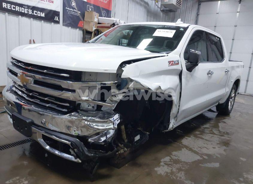 Photo 2 of 2021 Chevrolet Silverado 1500 4WD SHORT BED LTZ (VIN 3GCUYGED5MG406503)