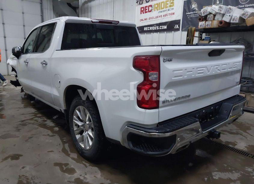 Photo 3 of 2021 Chevrolet Silverado 1500 4WD SHORT BED LTZ (VIN 3GCUYGED5MG406503)