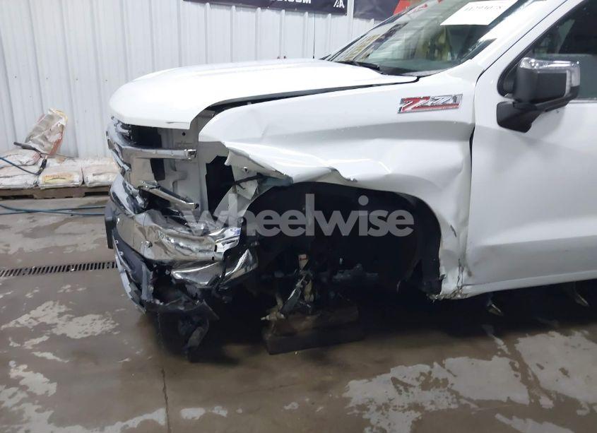 Photo 6 of 2021 Chevrolet Silverado 1500 4WD SHORT BED LTZ (VIN 3GCUYGED5MG406503)