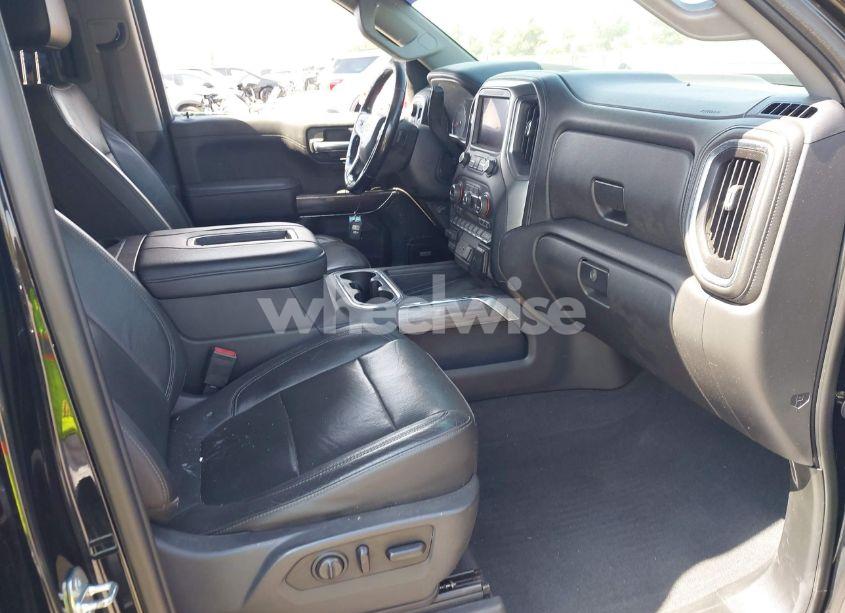 Photo 5 of 2019 Chevrolet Silverado 1500 LTZ (VIN 3GCUYGEDXKG108302)