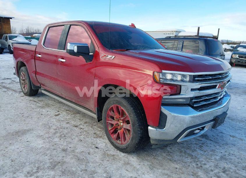 2021 Chevrolet Silverado 1500 4WD SHORT BED LTZ (VIN 3GCUYGET2MG323747) main photo