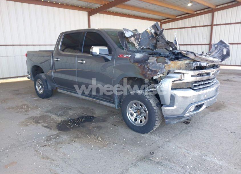 2020 Chevrolet Silverado 1500 4WD SHORT BED LTZ (VIN 3GCUYGET5LG439703) main photo