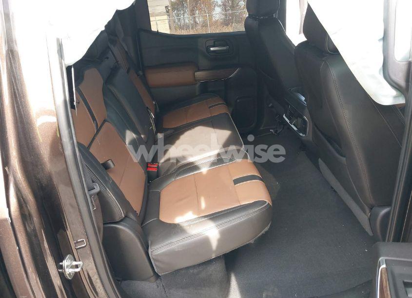 Photo 8 of 2019 Chevrolet Silverado 1500 HIGH COUNTRY (VIN 3GCUYHED8KG124665)