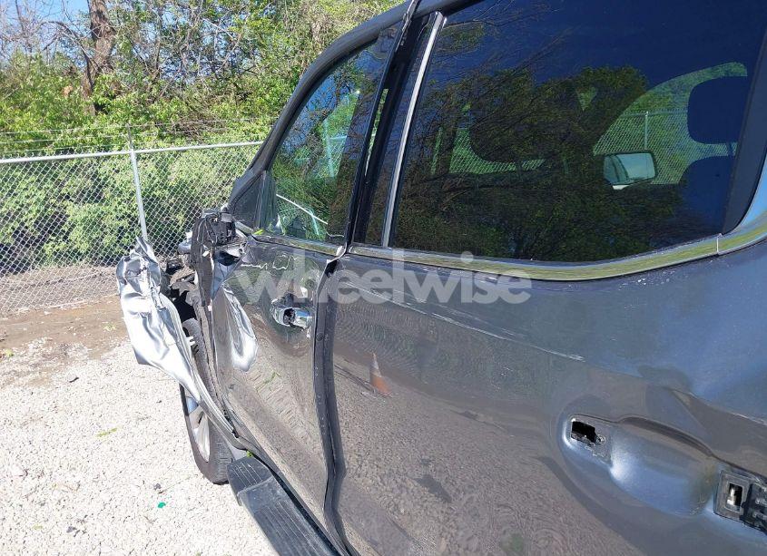 Photo 18 of 2021 Chevrolet Silverado 1500 4WD SHORT BED HIGH COUNTRY (VIN 3GCUYHEDXMG387274)