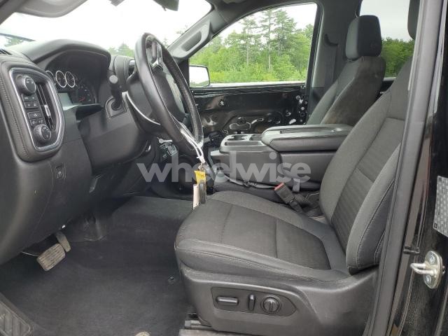 Photo 4 of 2019 CHEVROLET SILVERADO K1500 LT (VIN 3GCUYHEL1LG137606)