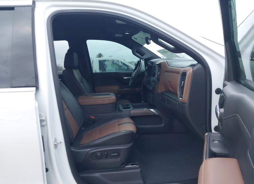 Photo 5 of 2019 Chevrolet Silverado 1500 HIGH COUNTRY (VIN 3GCUYHEL4KG254093)