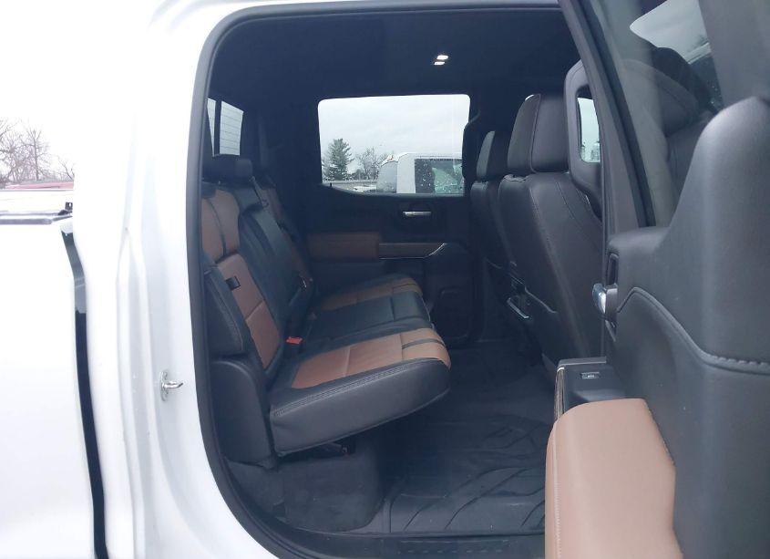 Photo 8 of 2019 Chevrolet Silverado 1500 HIGH COUNTRY (VIN 3GCUYHEL4KG254093)