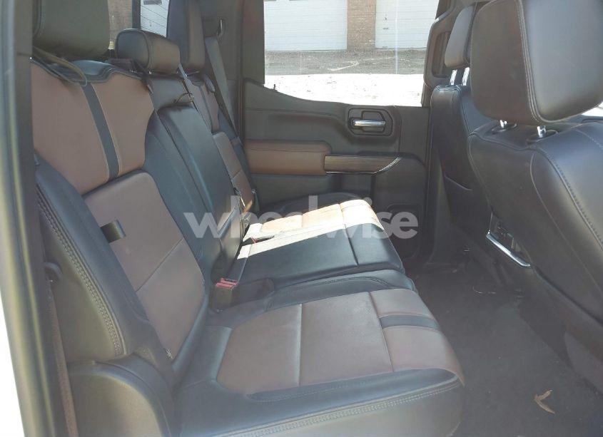 Photo 8 of 2021 Chevrolet Silverado 1500 4WD SHORT BED HIGH COUNTRY (VIN 3GCUYHET2MG281182)
