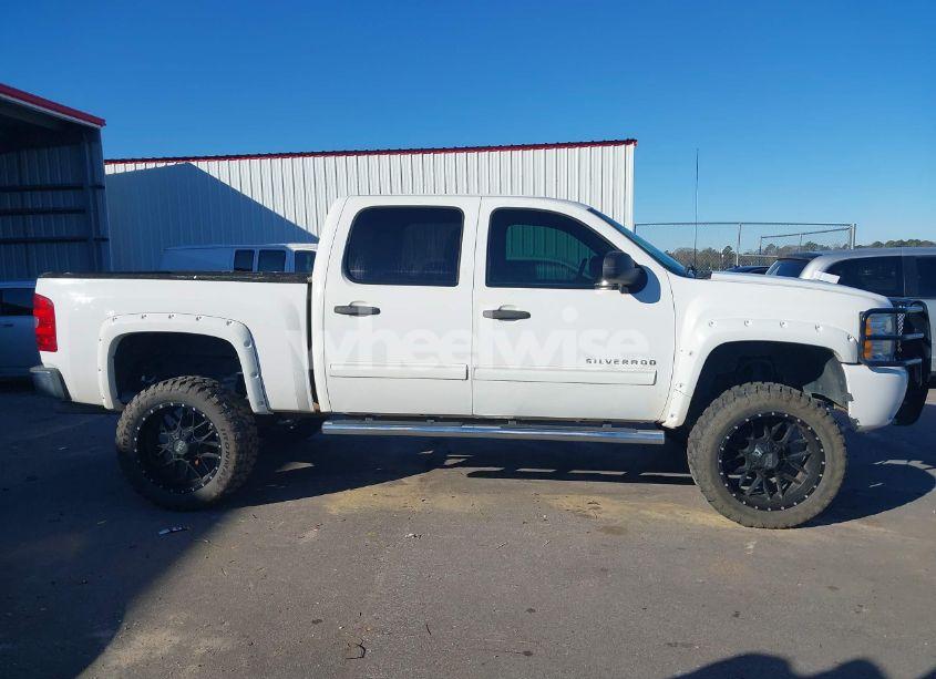 Photo 13 of 2010 Chevrolet Silverado 1500 LT (VIN 3GCXKSE27AG175213)