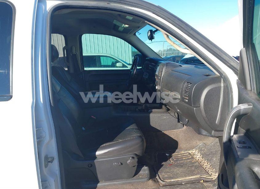 Photo 5 of 2010 Chevrolet Silverado 1500 LT (VIN 3GCXKSE27AG175213)