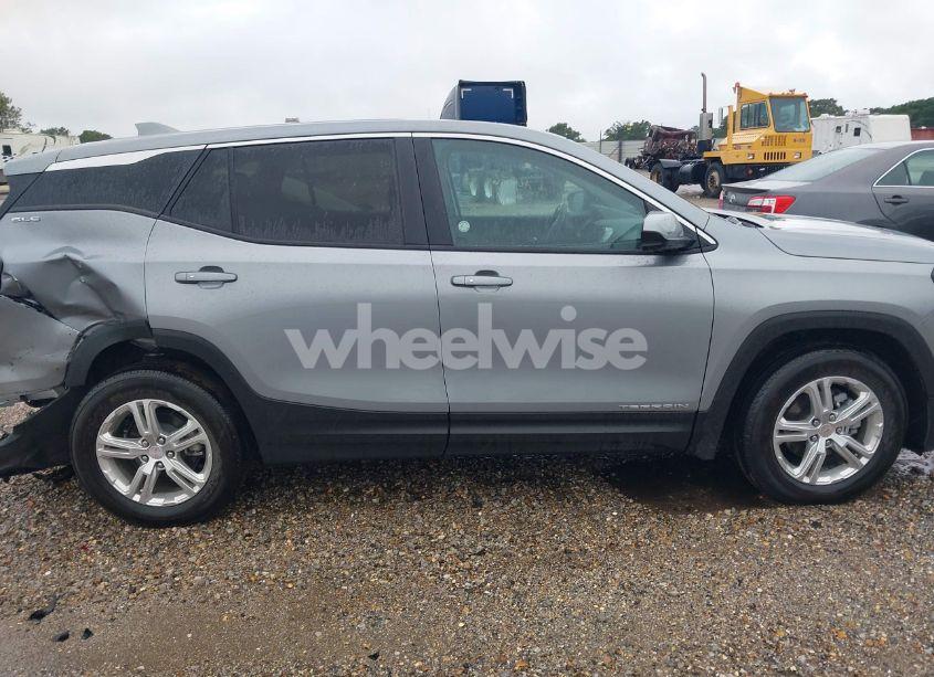 Photo 13 of 2024 Gmc Terrain FWD SLE (VIN 3GKALMEG0RL272691)