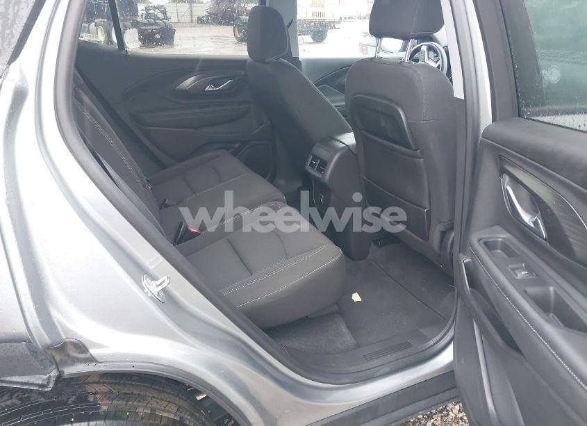 Photo 8 of 2024 Gmc Terrain FWD SLE (VIN 3GKALMEG0RL272691)