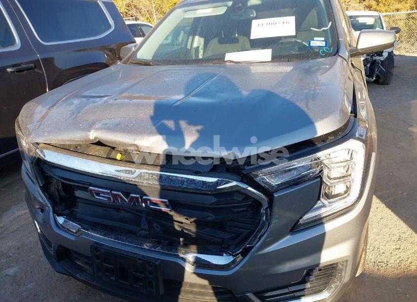 Photo 12 of 2024 Gmc Terrain FWD SLE (VIN 3GKALMEG1RL364067)