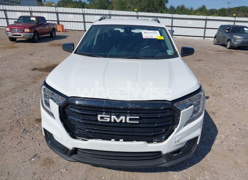 Photo 13 of 2023 Gmc Terrain FWD SLE (VIN 3GKALMEG2PL118481)