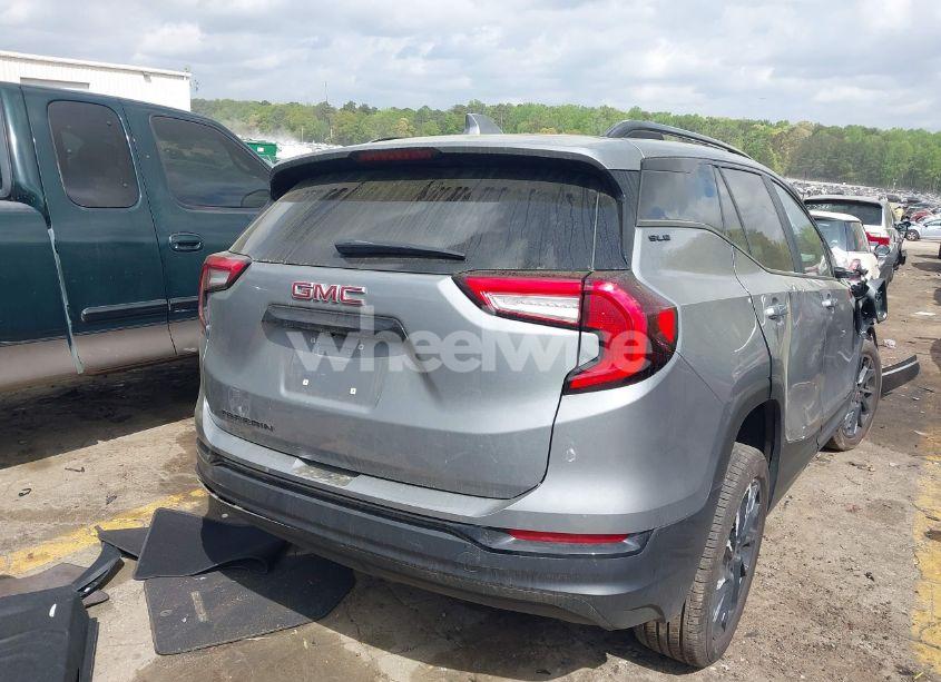 Photo 4 of 2024 Gmc Terrain FWD SLE (VIN 3GKALMEG7RL190649)