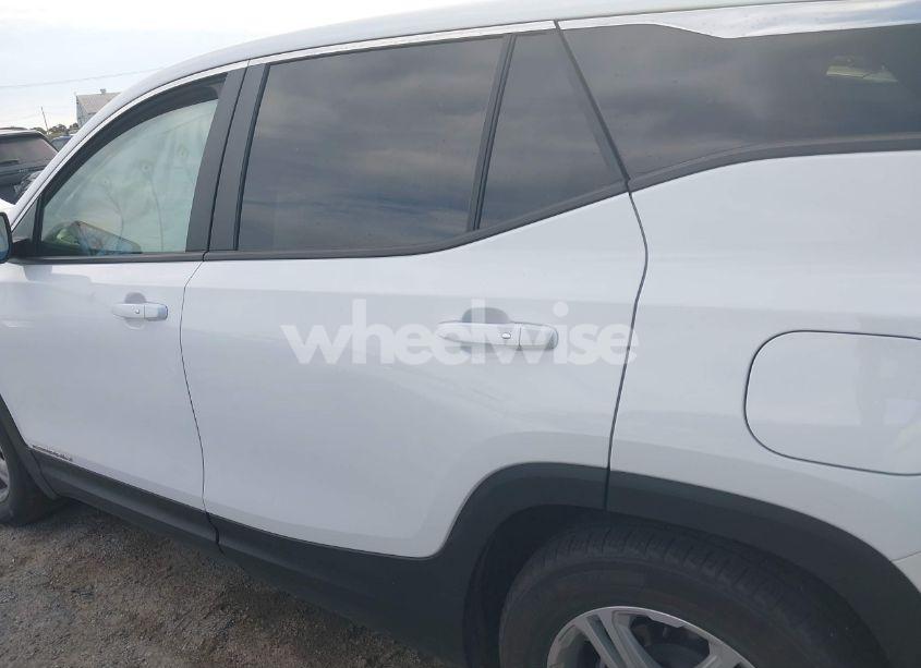 Photo 13 of 2024 Gmc Terrain FWD SLE (VIN 3GKALMEG7RL314404)