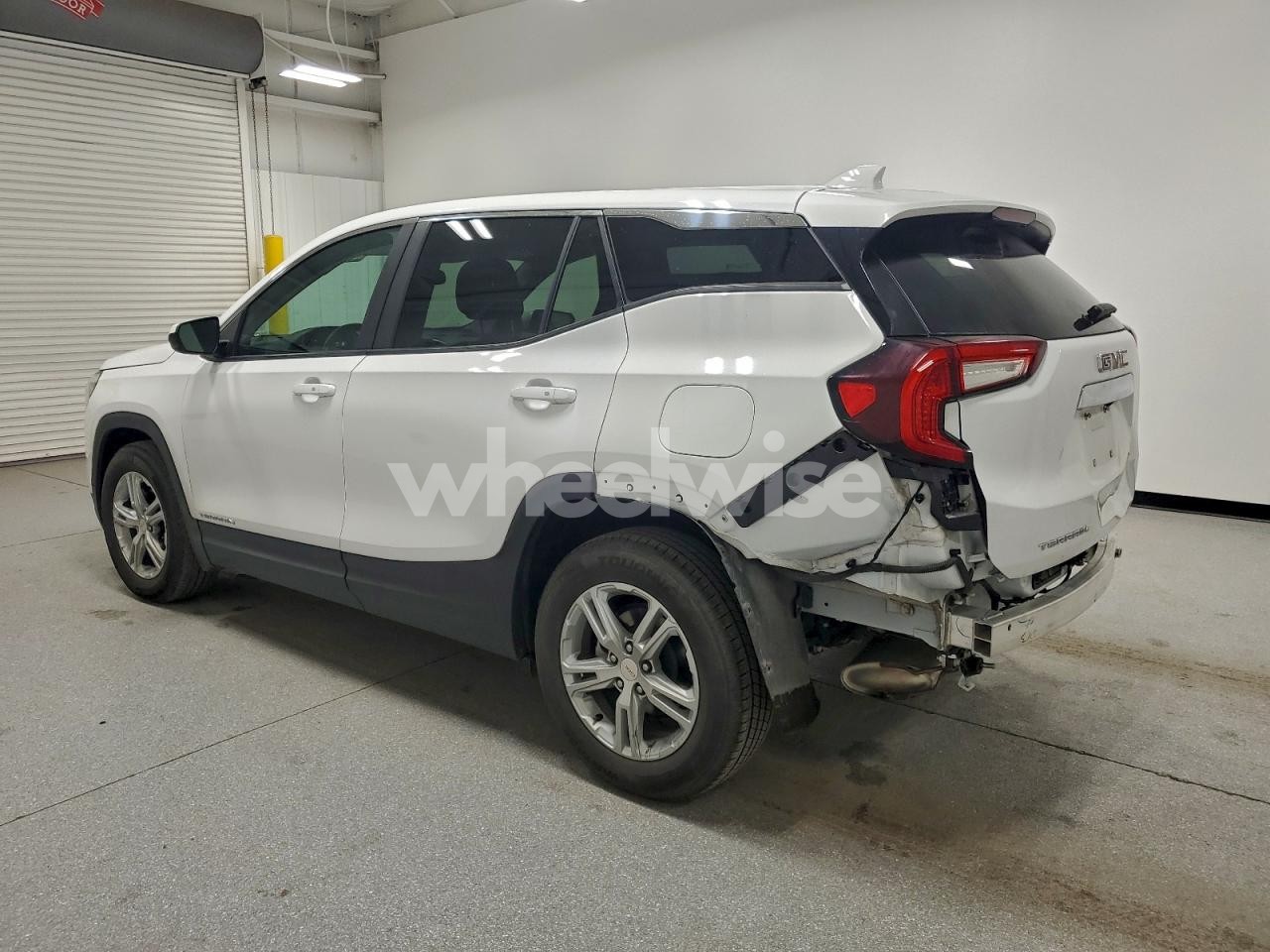 Photo 2 of 2024 GMC TERRAIN SLE (VIN 3GKALMEG7RL390088)