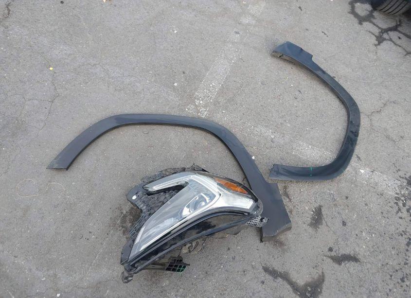 Photo 12 of 2018 Gmc Terrain SLE (VIN 3GKALMEV1JL201387)