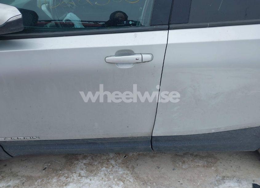 Photo 14 of 2018 Gmc Terrain SLE (VIN 3GKALMEV1JL373693)