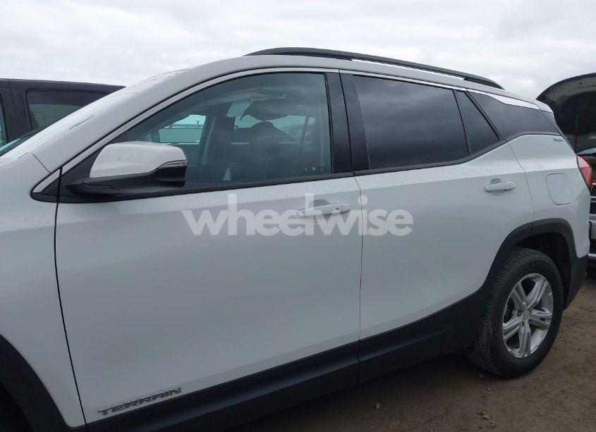Photo 15 of 2020 Gmc Terrain FWD SLE (VIN 3GKALMEV1LL141985)