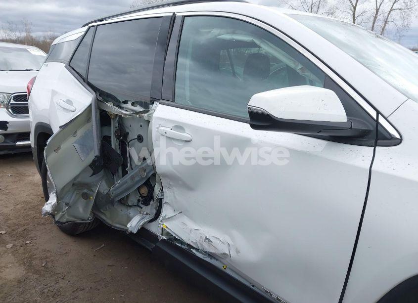 Photo 6 of 2020 Gmc Terrain FWD SLE (VIN 3GKALMEV1LL141985)