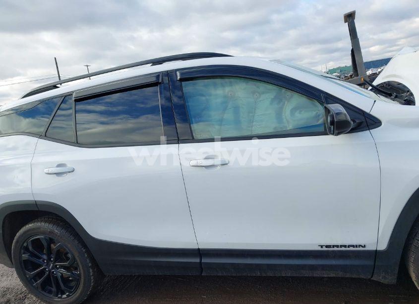 Photo 13 of 2019 Gmc Terrain SLE (VIN 3GKALMEV2KL369881)