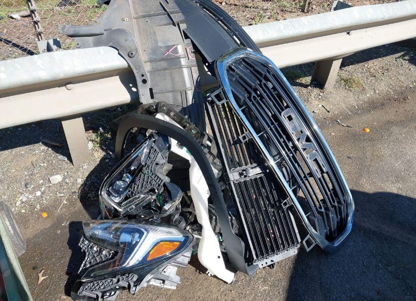 Photo 12 of 2020 Gmc Terrain FWD SLE (VIN 3GKALMEV2LL103472)