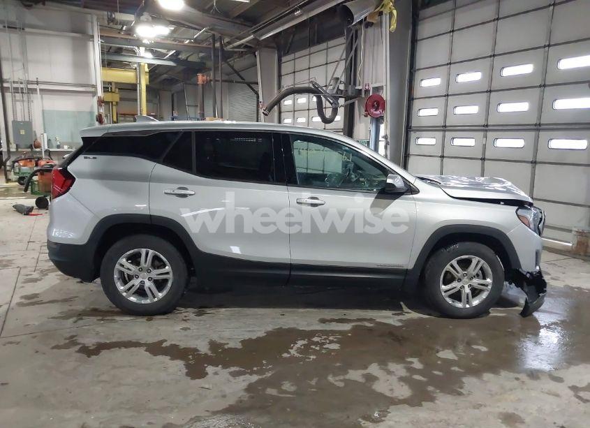 Photo 13 of 2020 Gmc Terrain FWD SLE (VIN 3GKALMEV2LL160562)